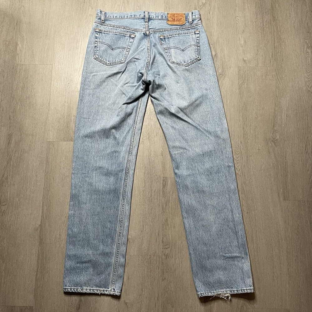 Vintage 90's Levi's 501 Denim Pants 32x33 USA Buttonfly Faded Blue Washed Jeans - Picture 6 of 13